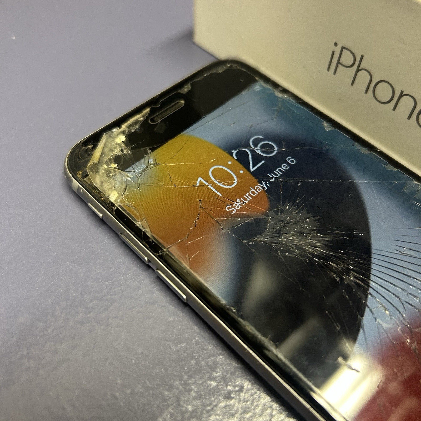 iPhone 6s Grey 32gb Storage A9Chip 2Gb Ram .Fingerprint ID. Good Phone