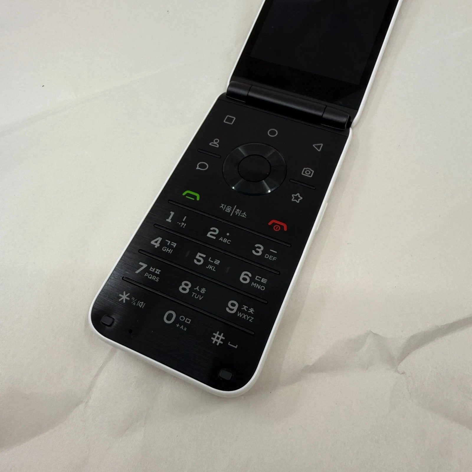 ALT MIVE Style Folder AT-M120 32GB Unlocked LTE/3G Android 12 Black White USED