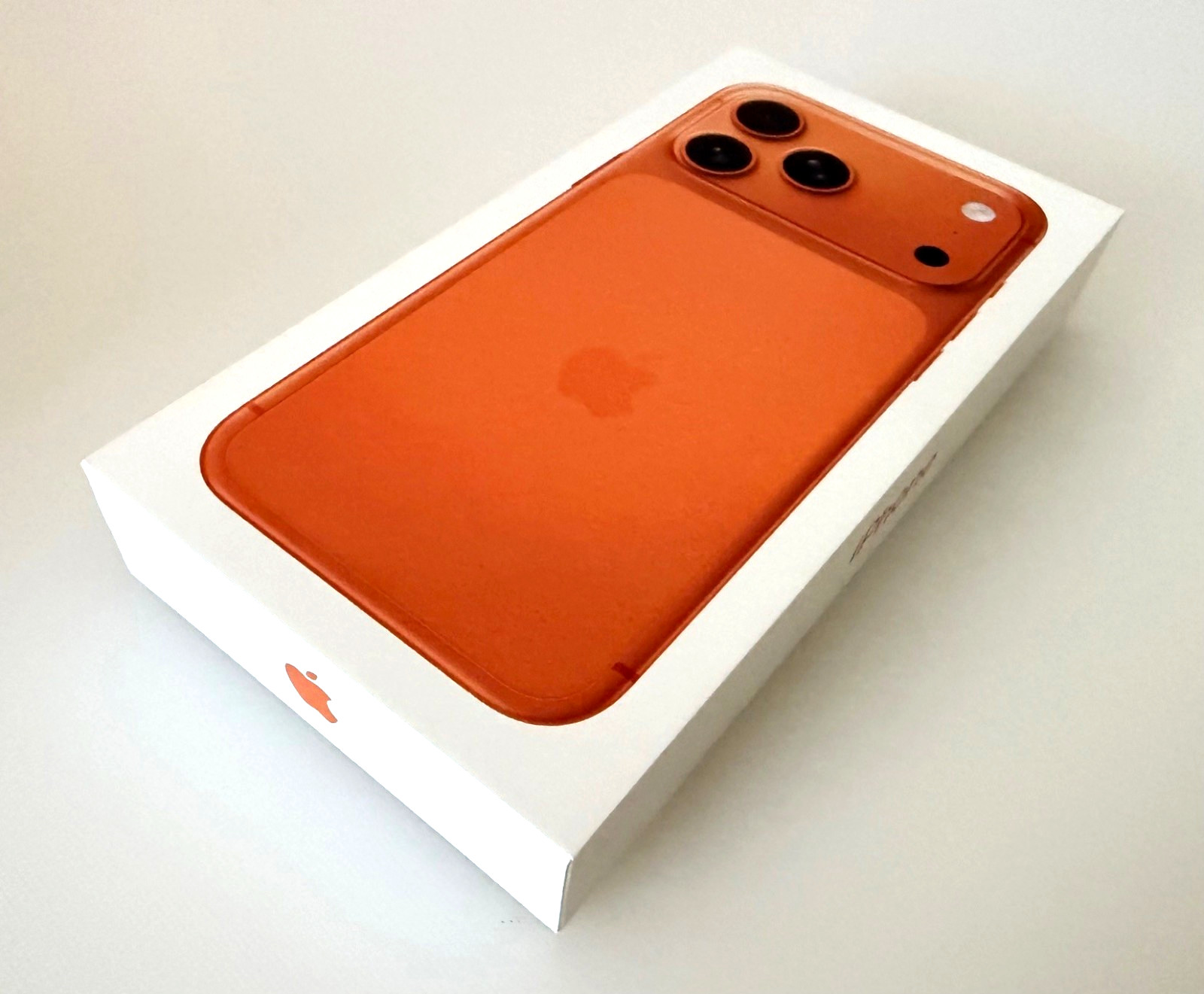 Apple iPhone 17 Pro Max | 256GB | Factory Unlocked | Cosmic Orange | *SEALED*