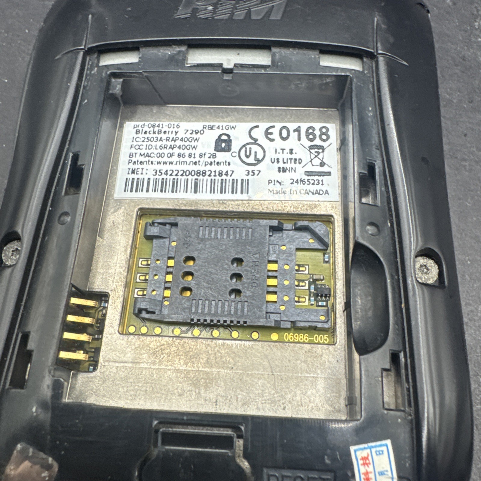 Blackberry 7290 – 32 MB – Black Untested For Parts