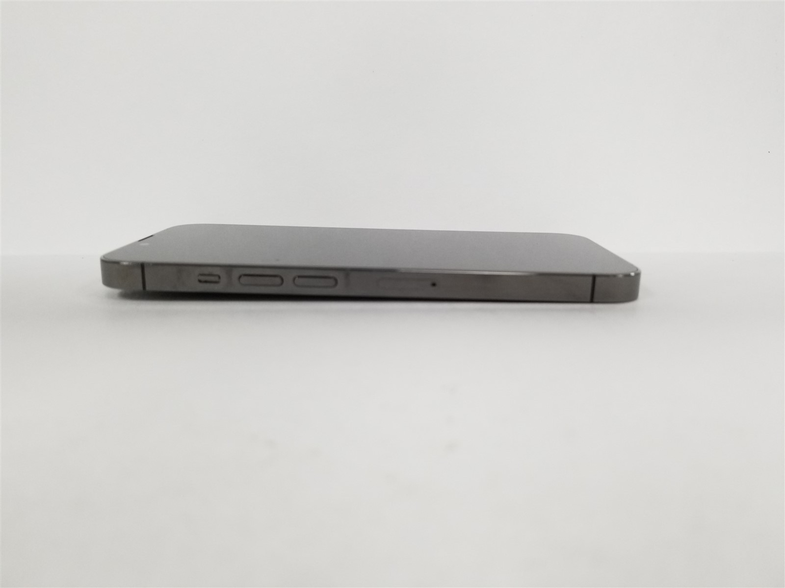 Apple iPhone 13 Pro 1TB Graphite A2483 Unlocked 80% to 89% Battery Health DV8922
