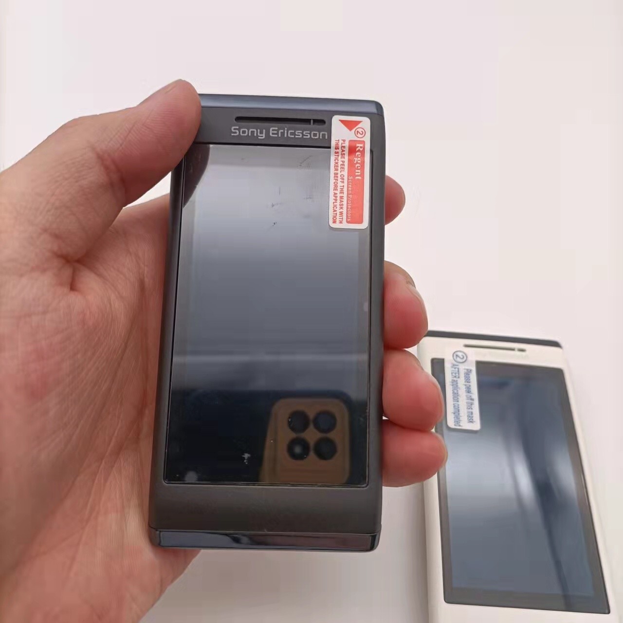 Sony Ericsson Aino U10 U10i Unlocked 55MB RAM 8MP Wi-fi Cheap Cell Phone