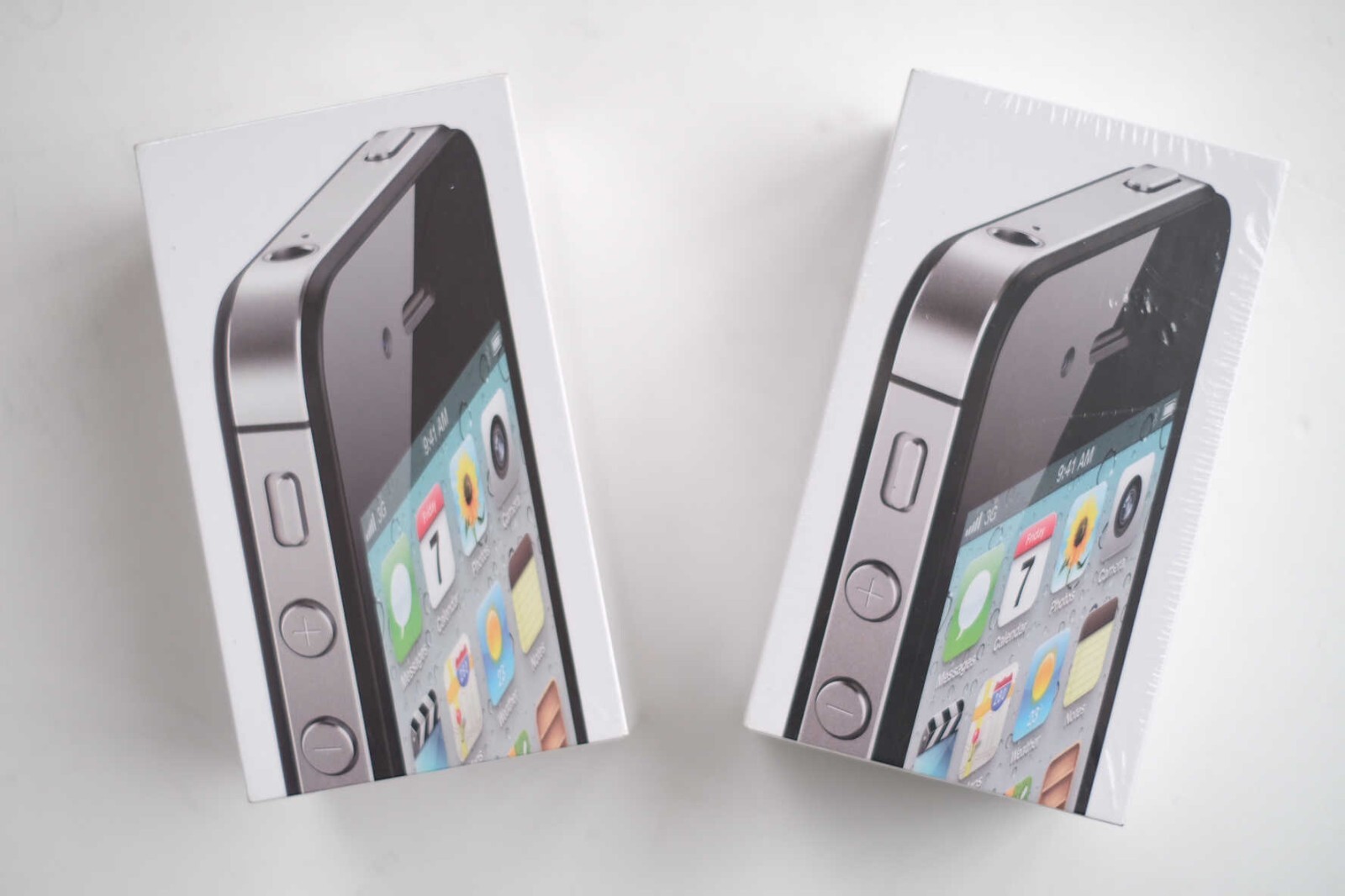 Apple iPhone 4 IOS7 4S IOS9 8/16/32GB – Unlocked Black White US