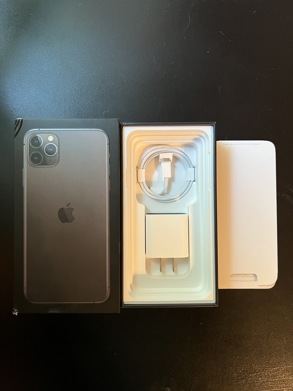 Apple iPhone 11 Pro Max – 256GB – Space Gray (Verizon) A2161 (CDMA + GSM)