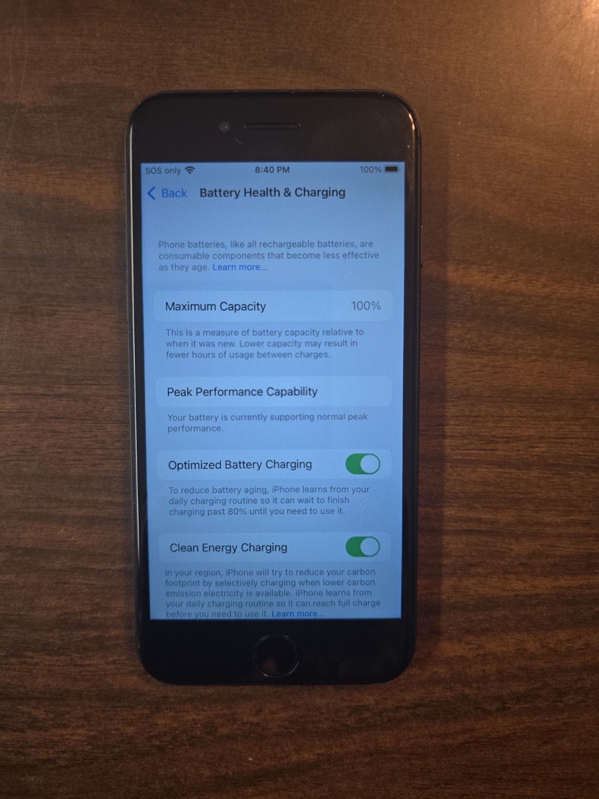 Apple iPhone 8 – 256 GB – Space Gray (Unlocked)