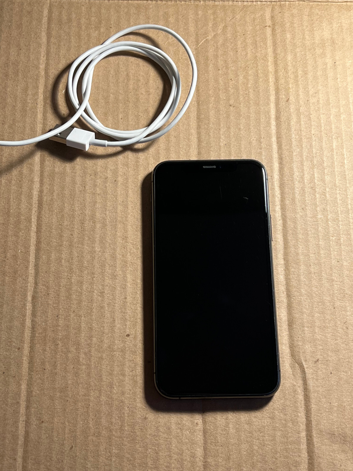 Apple iPhone 11 Pro – 256GB – Space Gray Unlocked A2160 (CDMA + GSM)