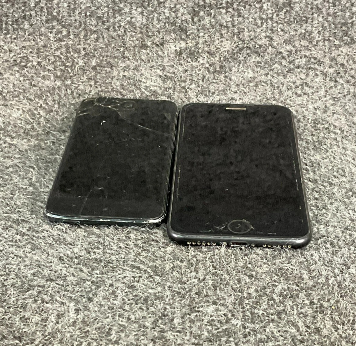 Apple iPod A1318 64GB 3rd Gen & iPhone 4S Combo Pack Used