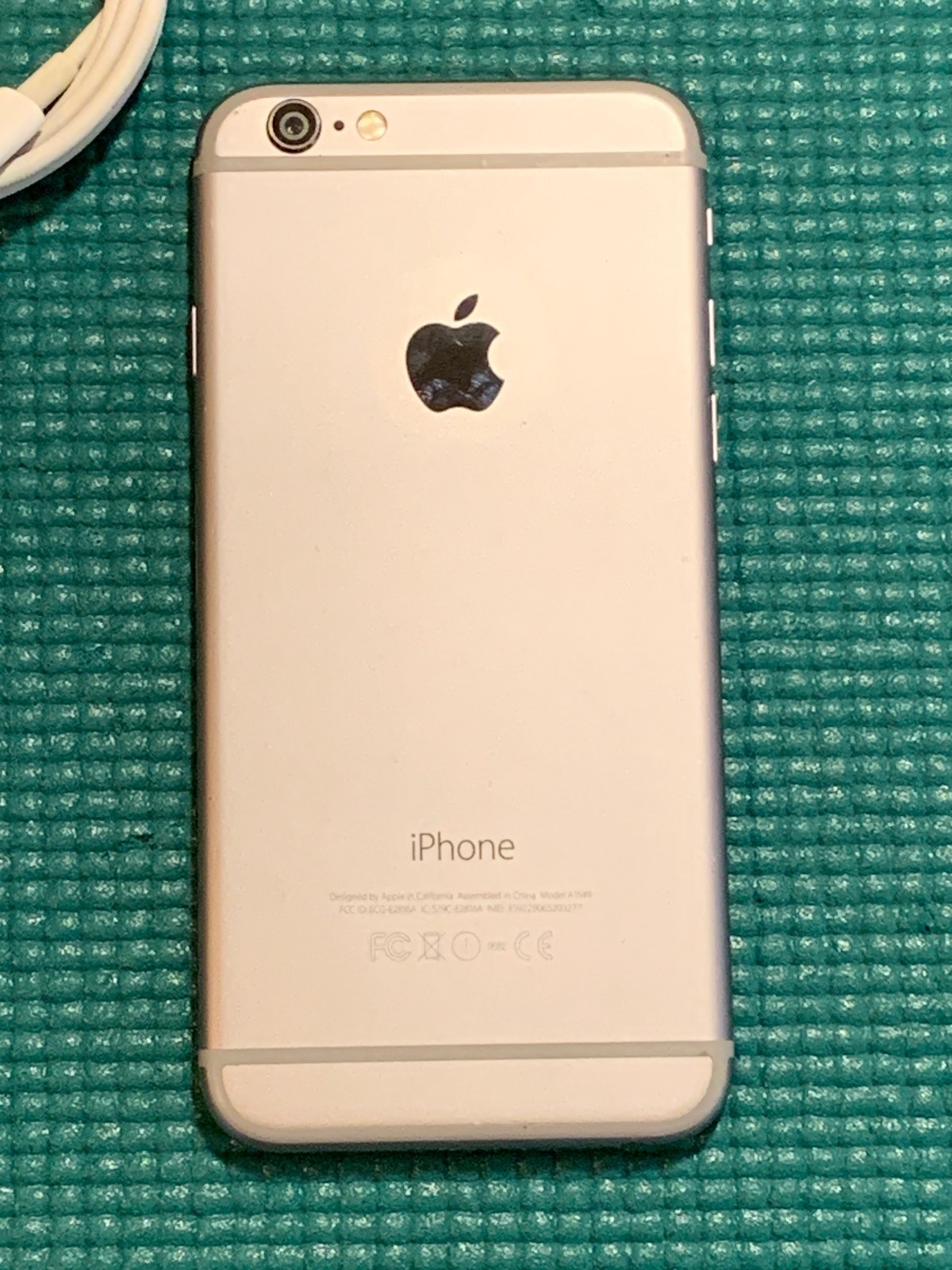 Apple iPhone 6 – 16GB Space Gray Unlocked A1549