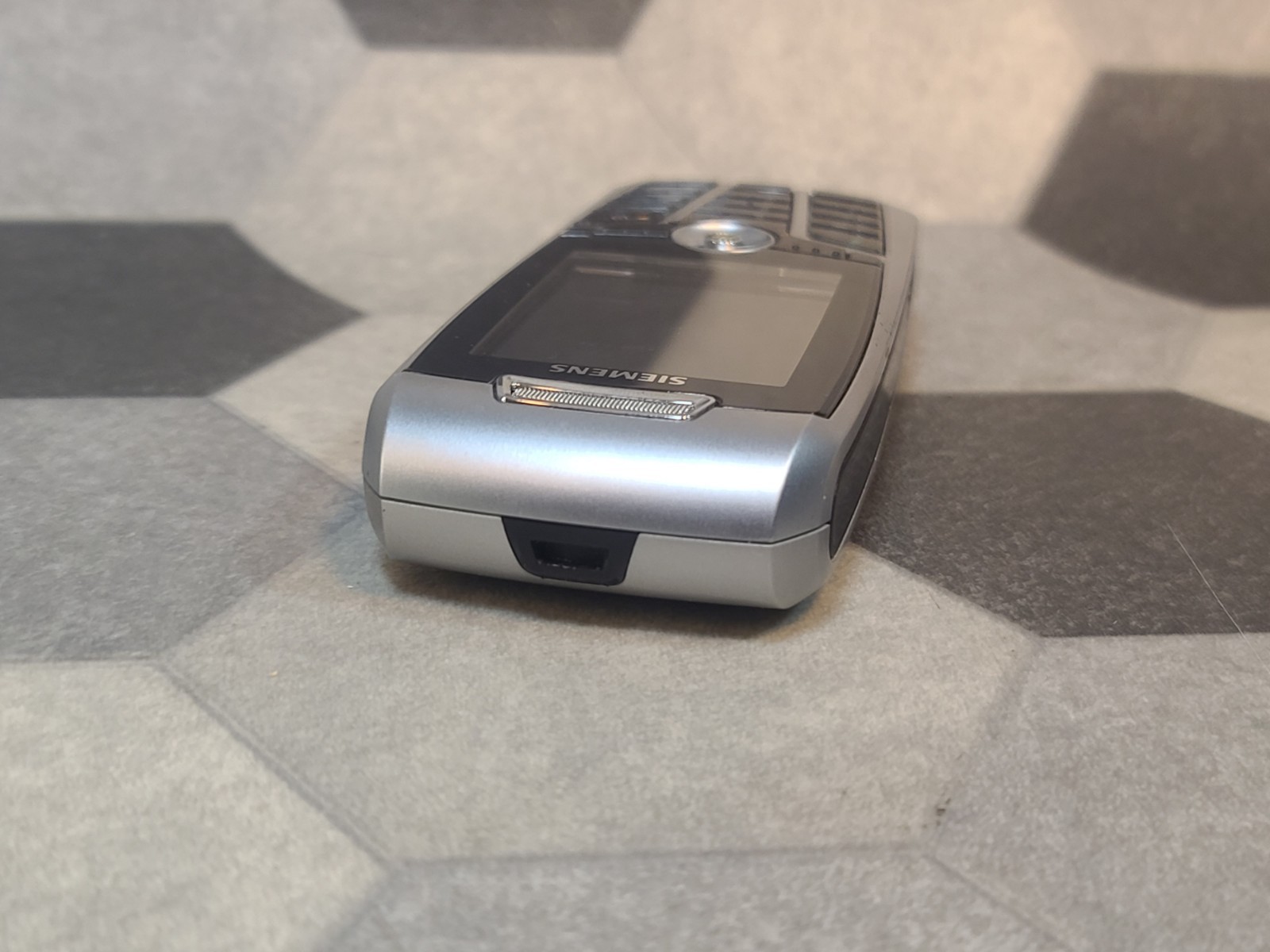 Siemens S Series S66 – Very Rare Cellular GSM Phone Black & Silver (Cingular)