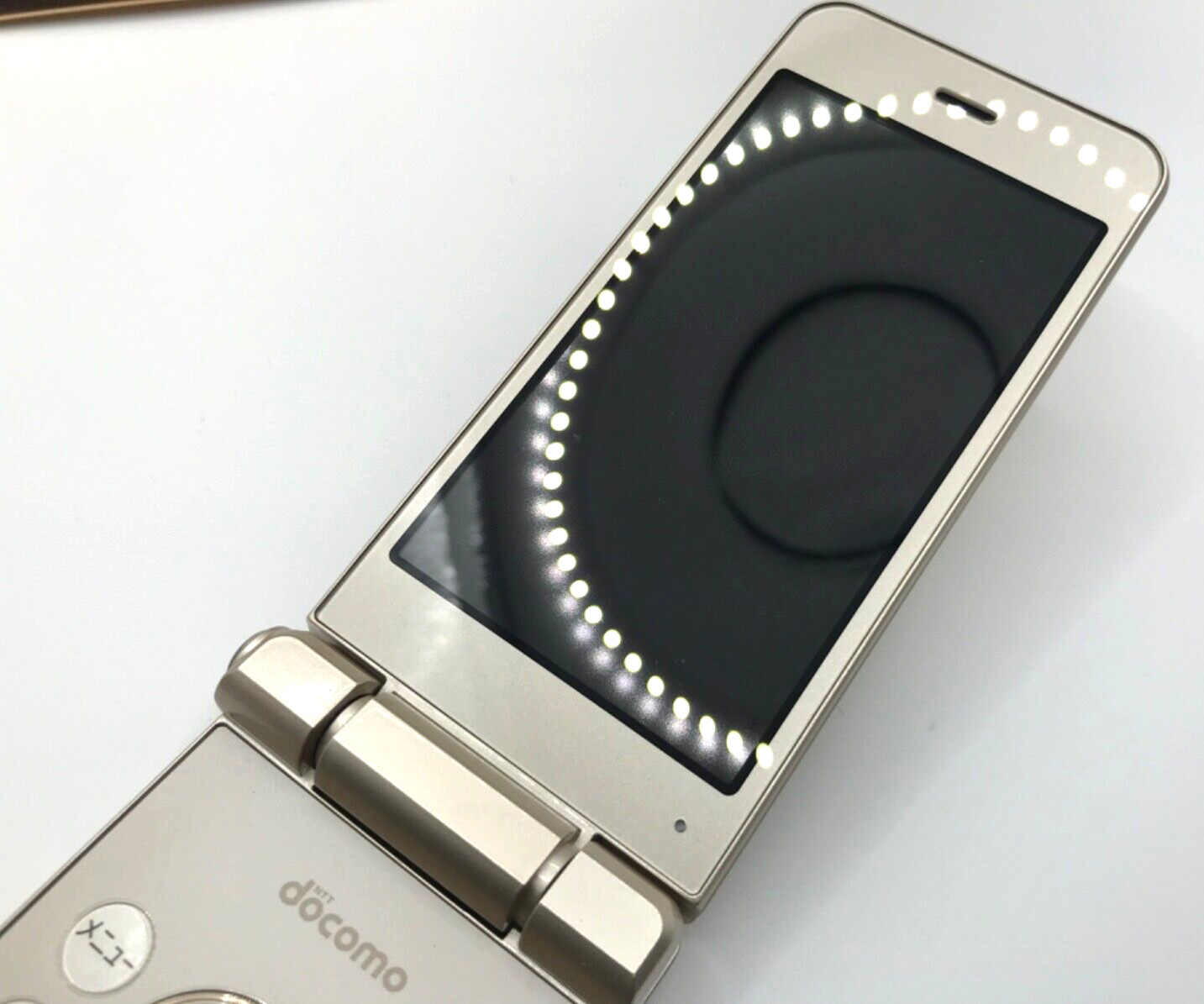 SHARP AQUOS SH-01J DOCOMO ANDROID Flip Phone Keitai UNLOCKED variation Gold