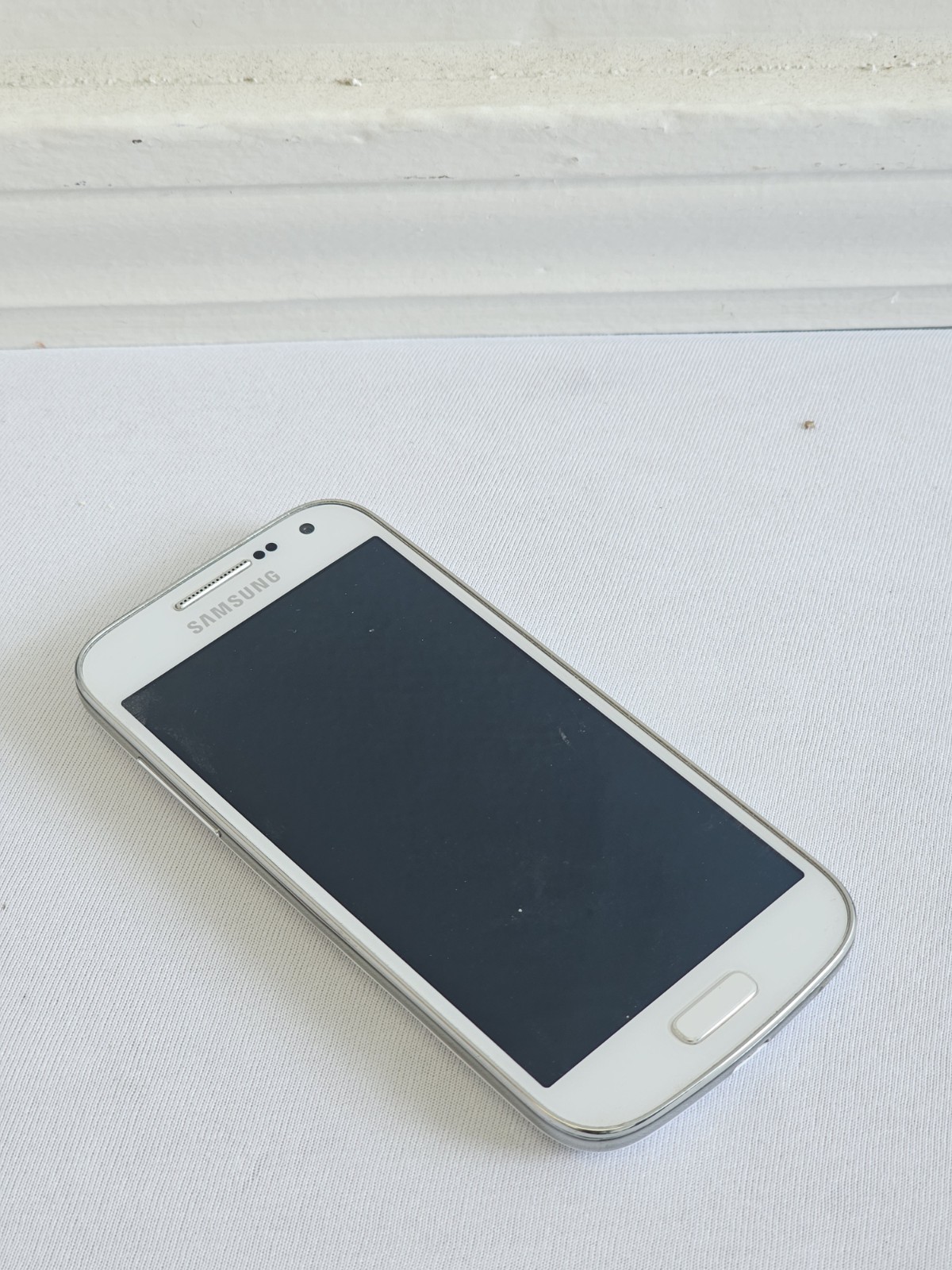 Samsung Galaxy S4 Mini Smartphone Carrier – US Cellular Storage – 16GB