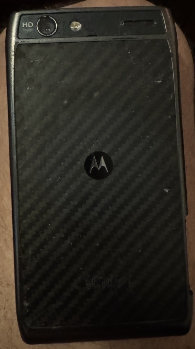 Motorola Razr Droid 8GB XT908 Black Verizon Cell Phone Good Used One Issue