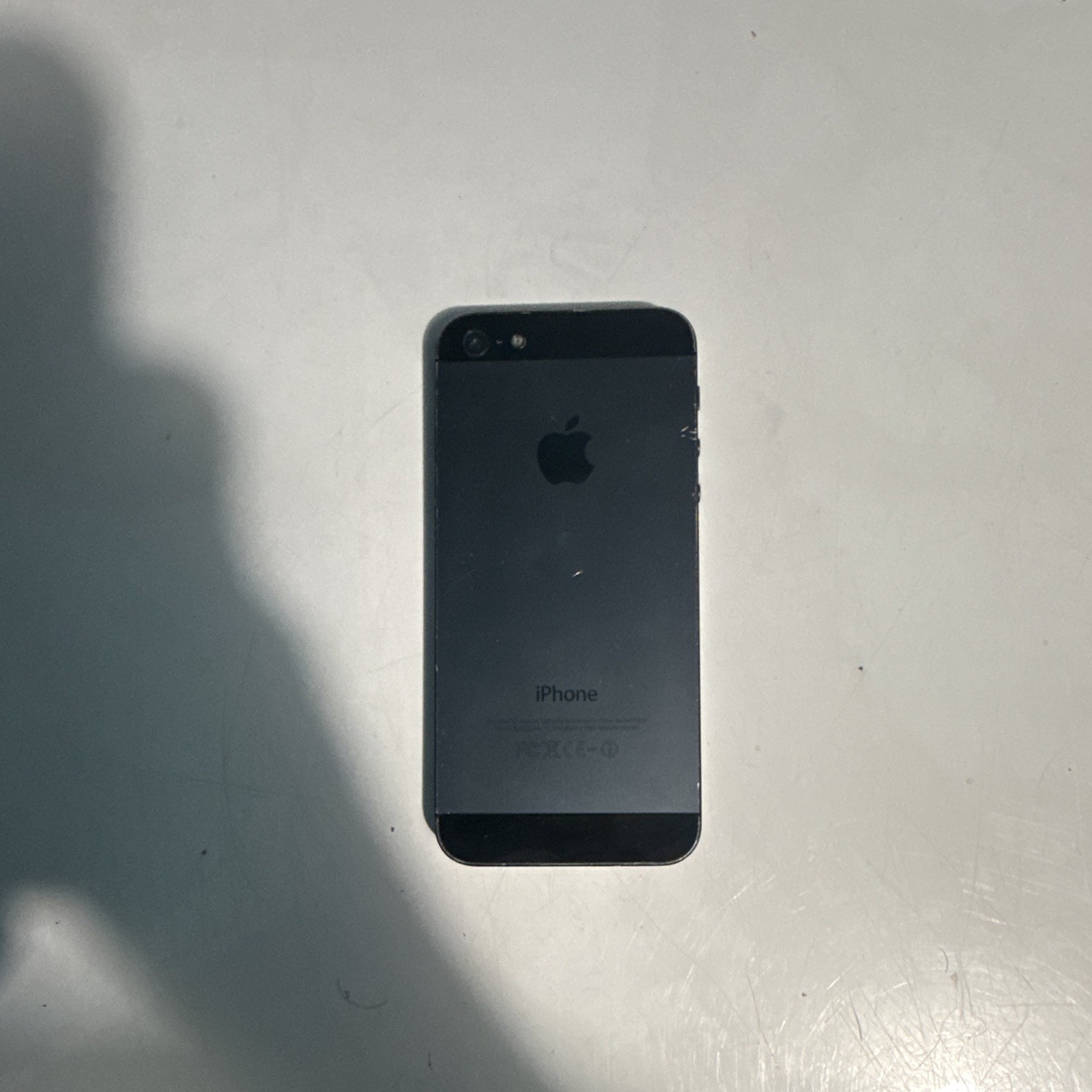 Apple iPhone 5 16GB Gray Unlocked A1429 GSM iOS Smartphone (Untested)