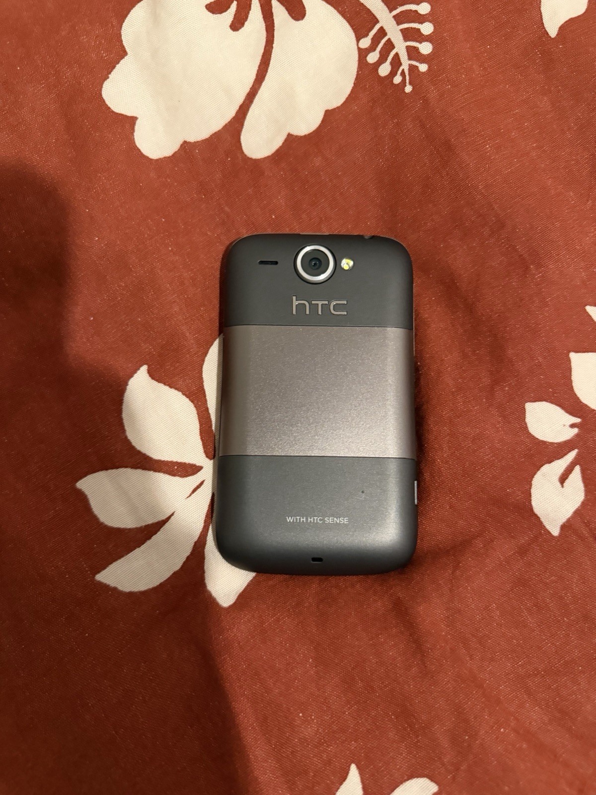 HTC Wildfire A3333 – 512 MB – Brown (Read Description)