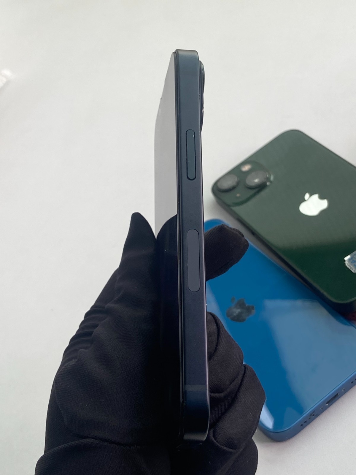 Apple iPhone 13 mini 128GB/256GB Factory Unlocked Good Condition color random