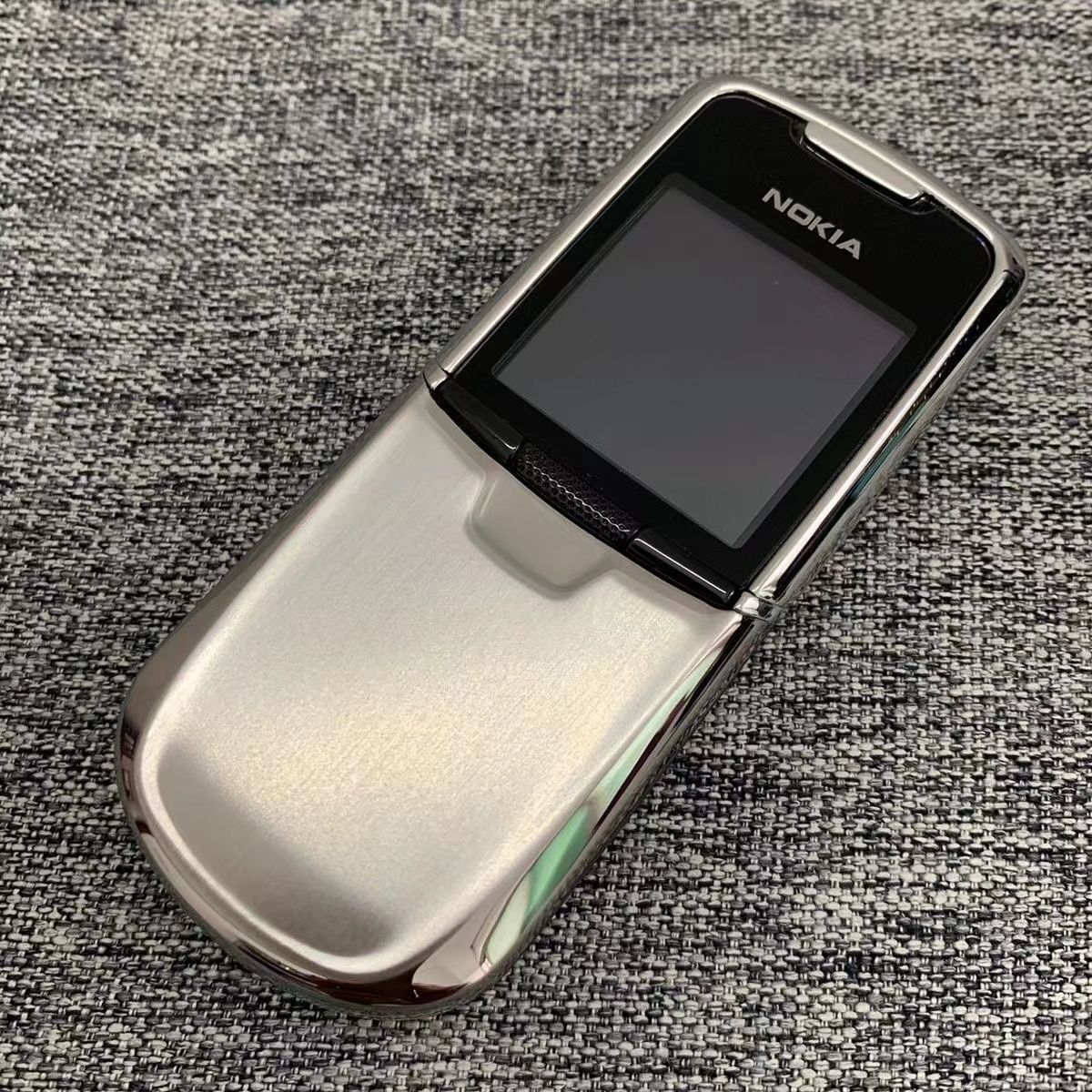Excellent condition Nokia 8800 2G unlocked keyboard phone fully working