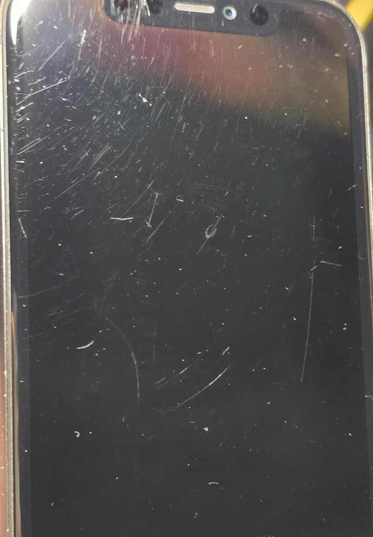Apple iPhone 11 128GB (Unlocked) A2221 – White – Fair