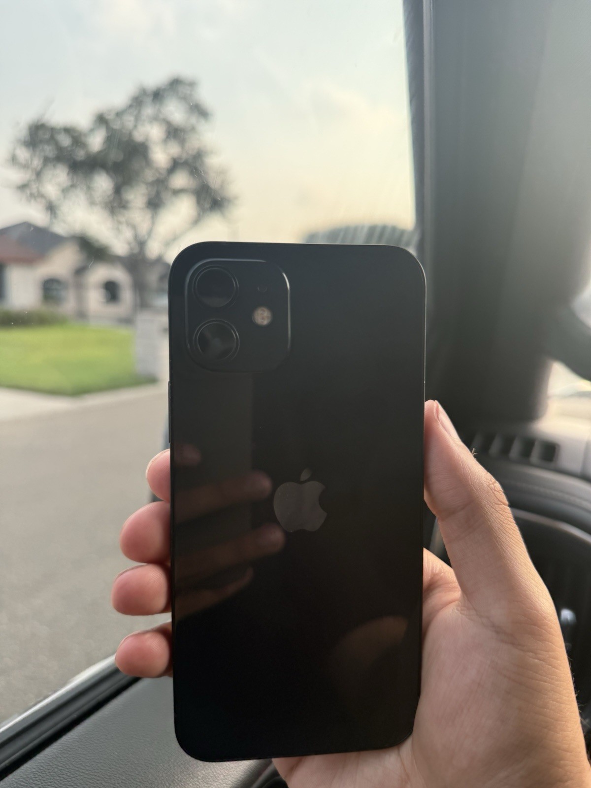 Apple iPhone Black iOS Bar Phone 12MP Camera Wi-Fi Bluetooth Battery 89%