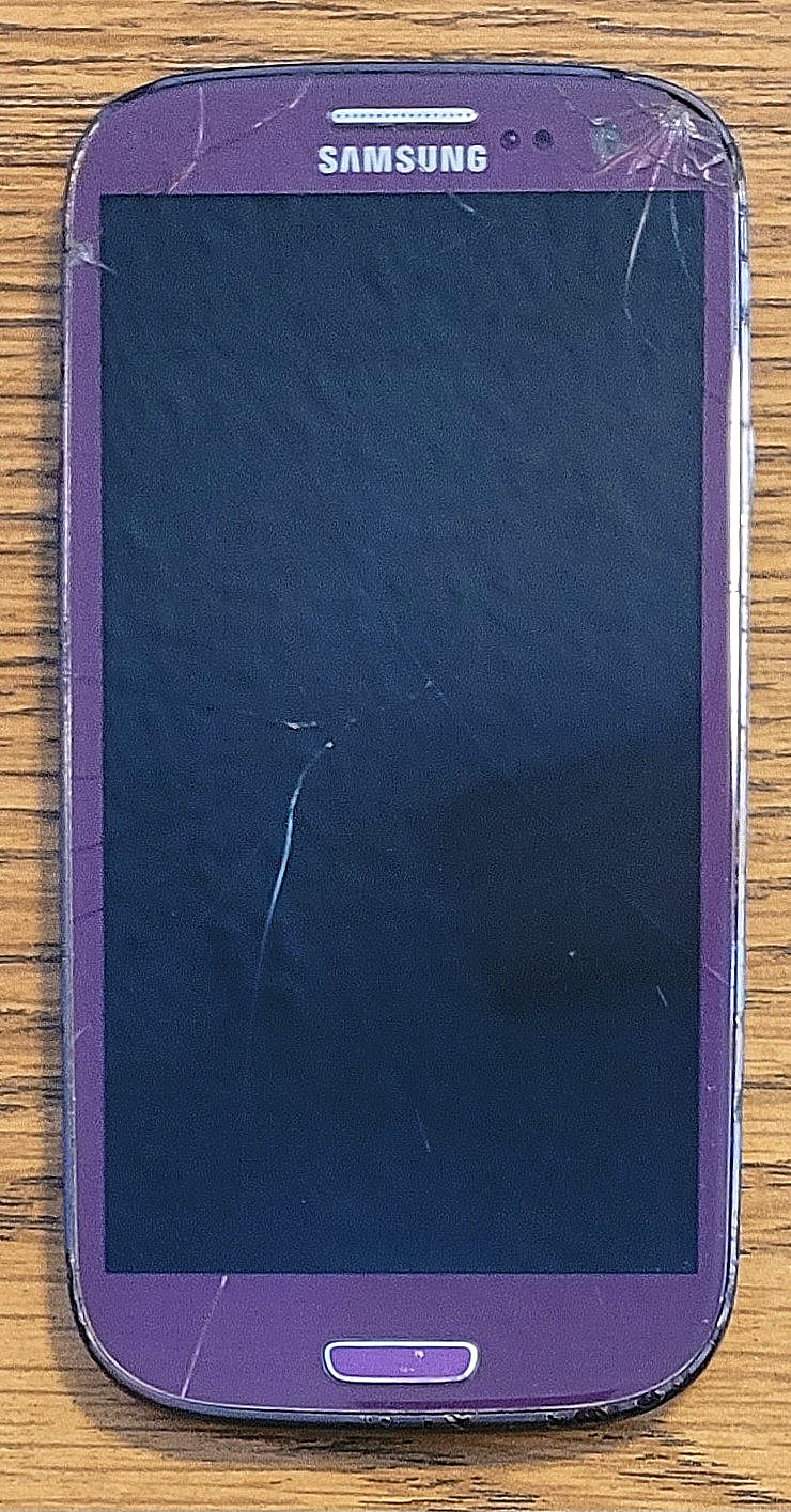 Samsung Galaxy S3 SPH-L710 – Purple ( Sprint ) Smartphone – Very Rare Color/READ