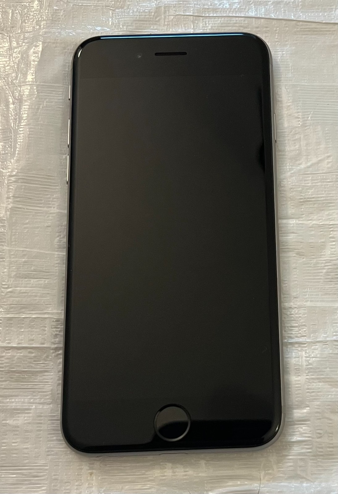 Apple iPhone 6 16GB Space Gray A1549 MG5W2LL/A Unlocked Good Condition