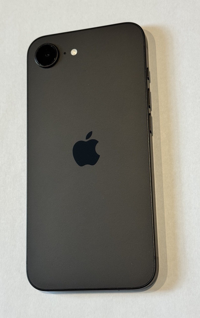Apple iPhone 16e – 512gb – Black – AT&T Only – Battery 97%