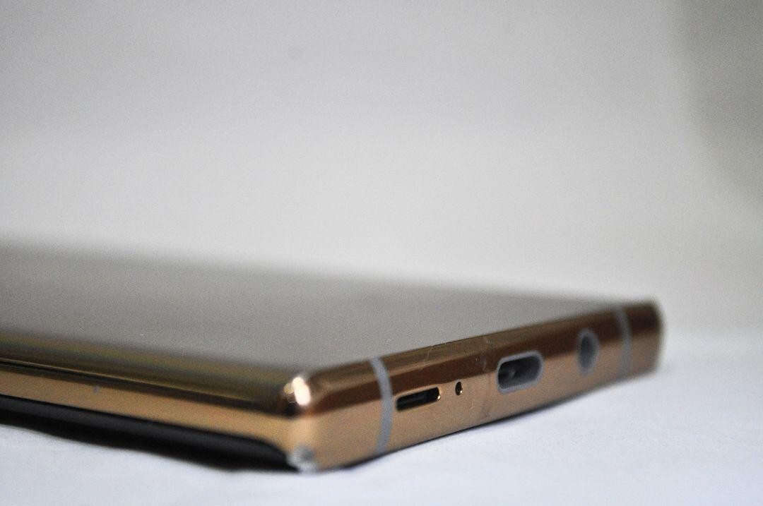 FUJITSU ARROWS NX9 ANDROID PHONE 5G UNLOCKED JAPAN GOLD F-52A Waterproof 128GB