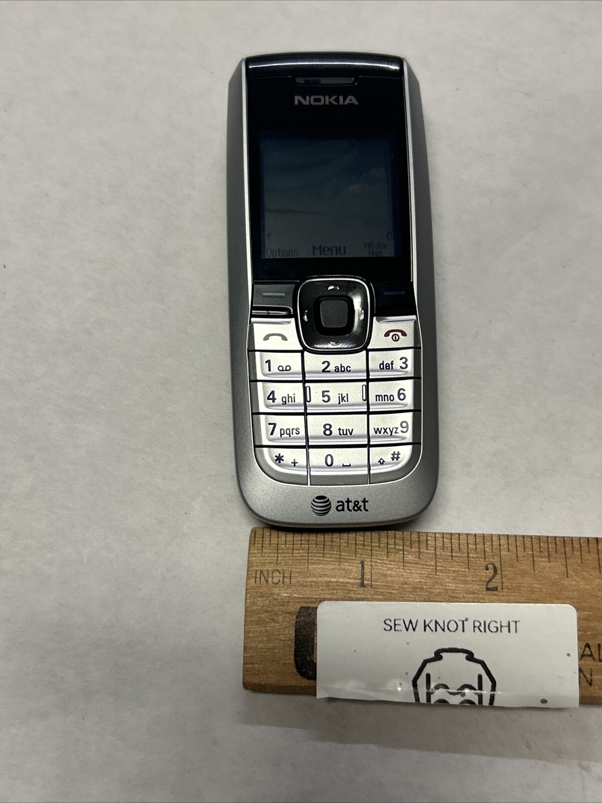 Nokia 2610 (AT&T) Silver Candybar Cellphone Works, Small Easy To Carry