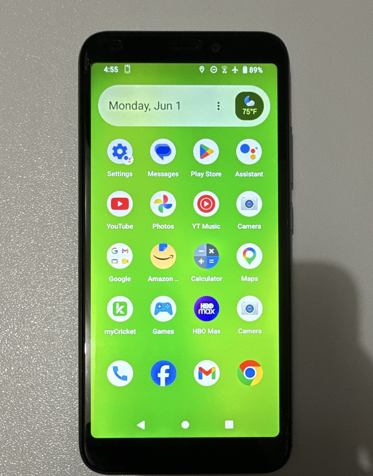 Cricket Debut Smart 32GB Silver Cricket 4G LTE Android 12 5.5in 3GB 5MP.