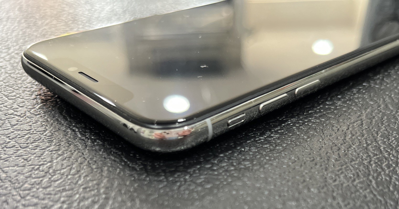 Apple iPhone X – 256 GB – Silver (AT&T) 95% Batt. – Excellent Condition