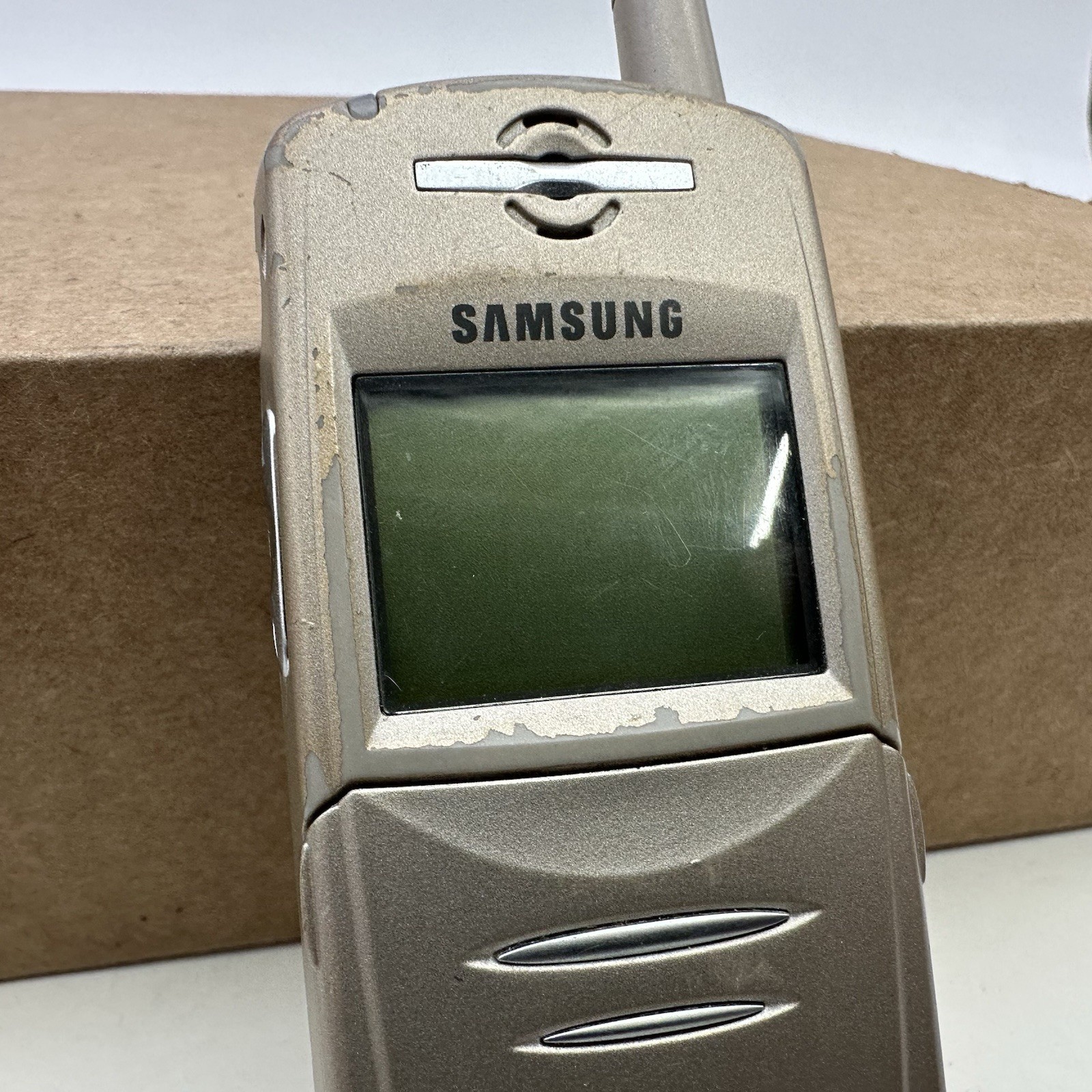 Samsung SGH-N105 – Gold and Gray T-Mobile Very Rare Phone Untested For Parts