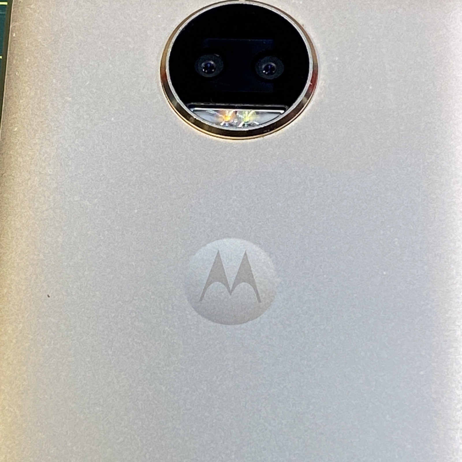 Motorola Moto G5S Plus GOLD 64GB- FOR PARTS ONLY