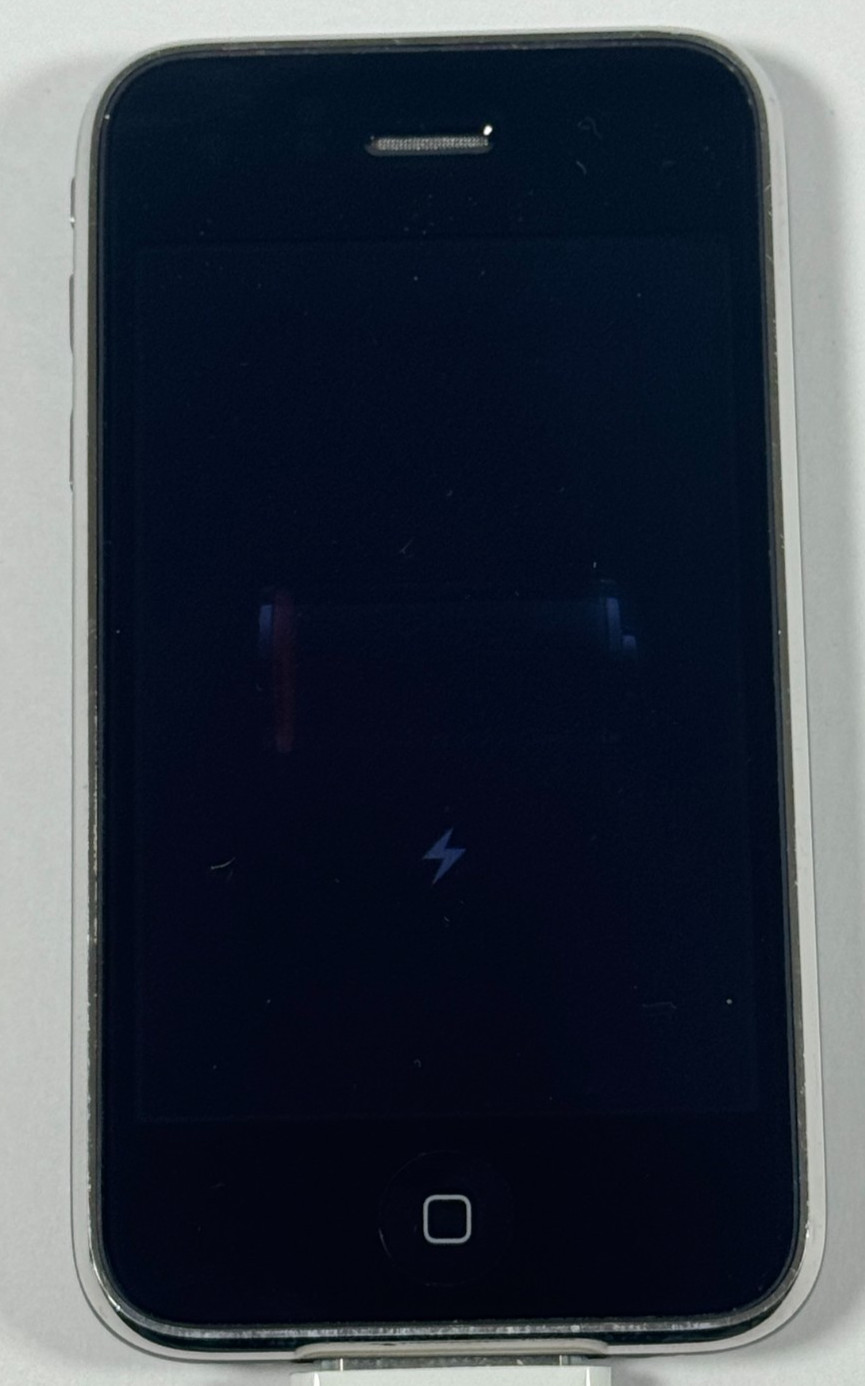 Vintage Apple iPhone 3GS Model A1303 Black For Parts / Not Working – UNTESTED