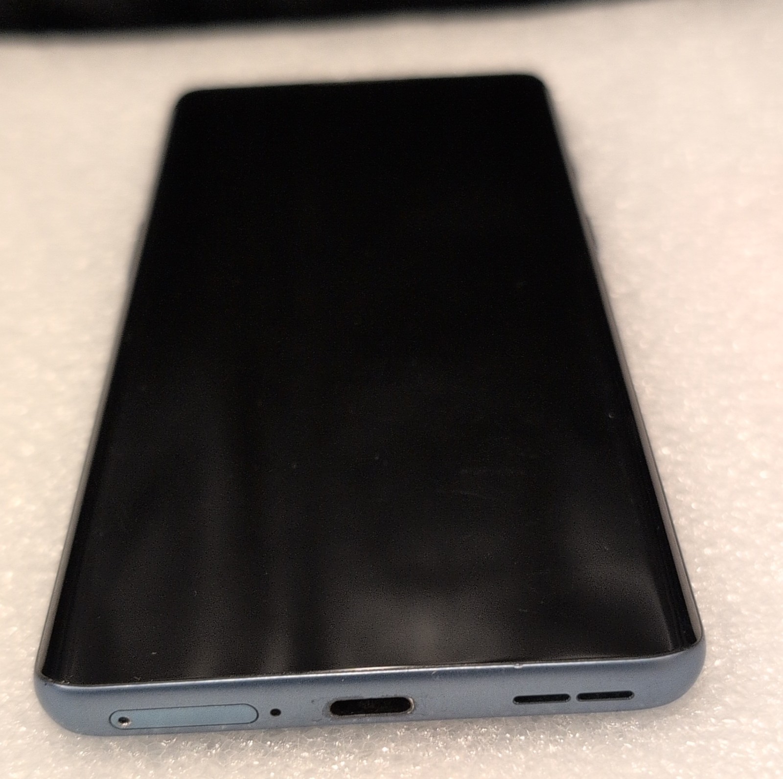OnePlus 8 5G UW 128GB Unlocked Polar Silver IN2019 Android 11.0