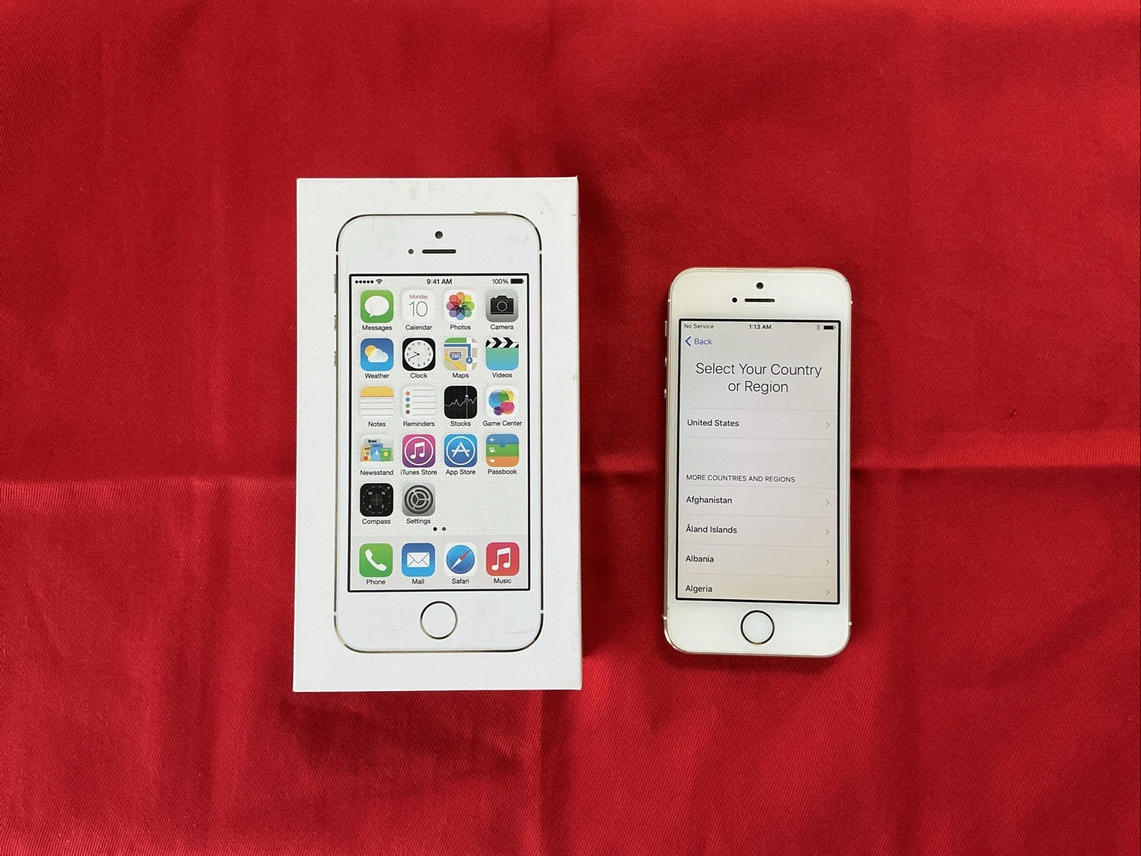 Apple iPhone 5s 16GB Gold W/Box AS IS