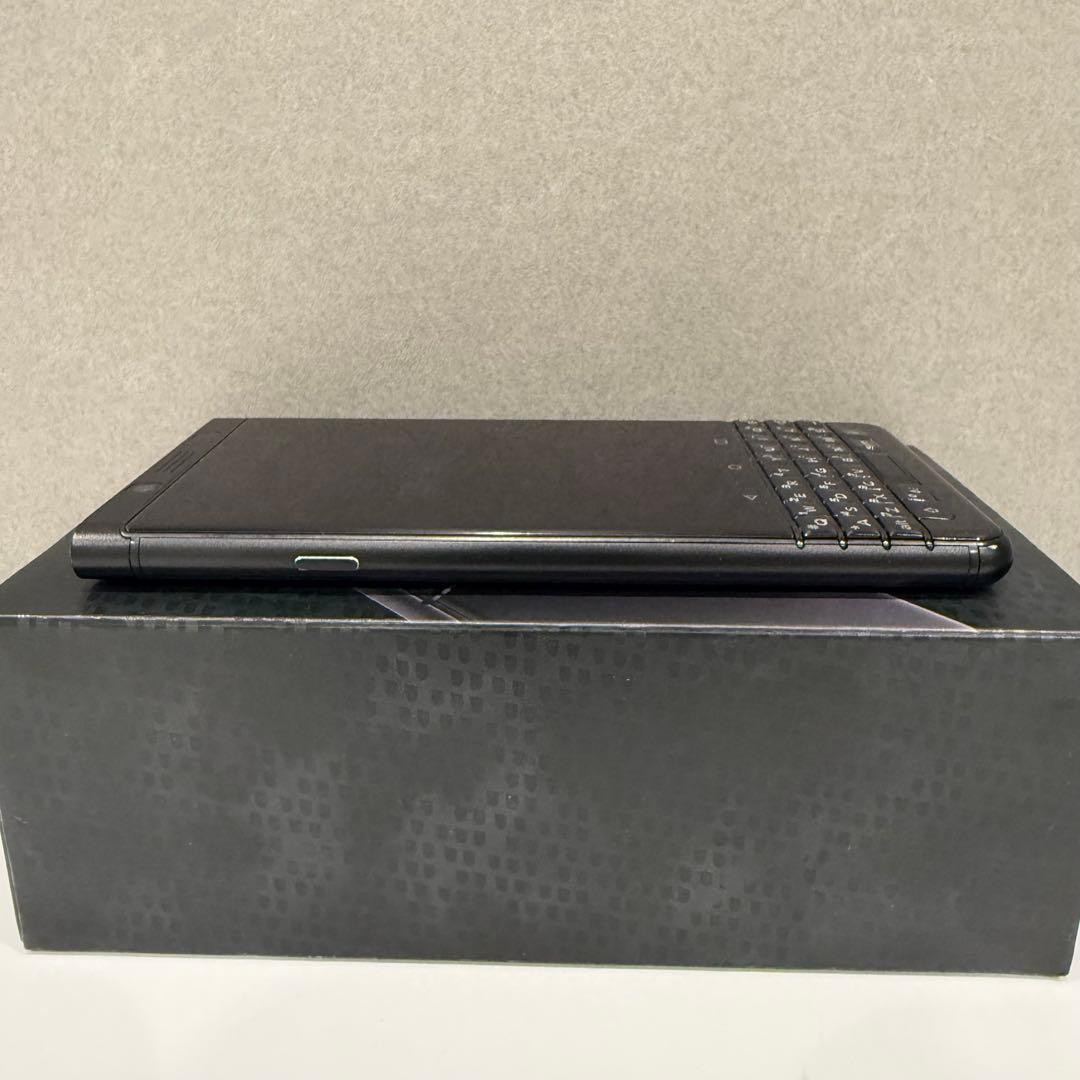 BlackBerry KEYone BBB100-7 64GB SIM Free Android Smartphone Black