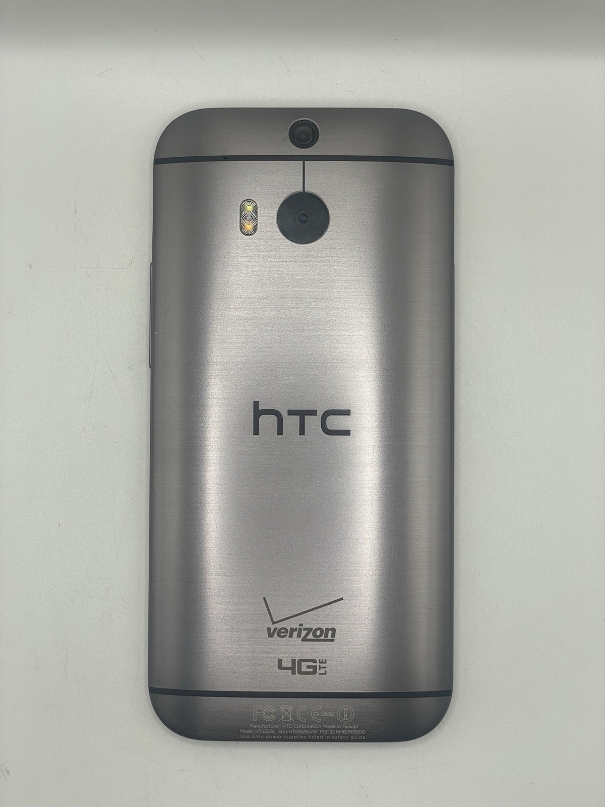 Unlocked Original HTC One M8 3G&4G WIFI GPS Quad-Core 5″ Dual 4MP 32GB Android