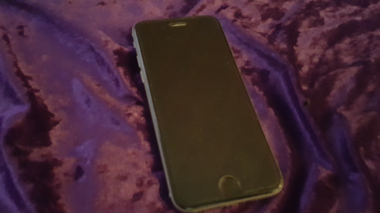 APPLE iPHONE CELL MOBILE PHONE Model # A1549 BCG-E2816A A-1549 – Works? Read! :)