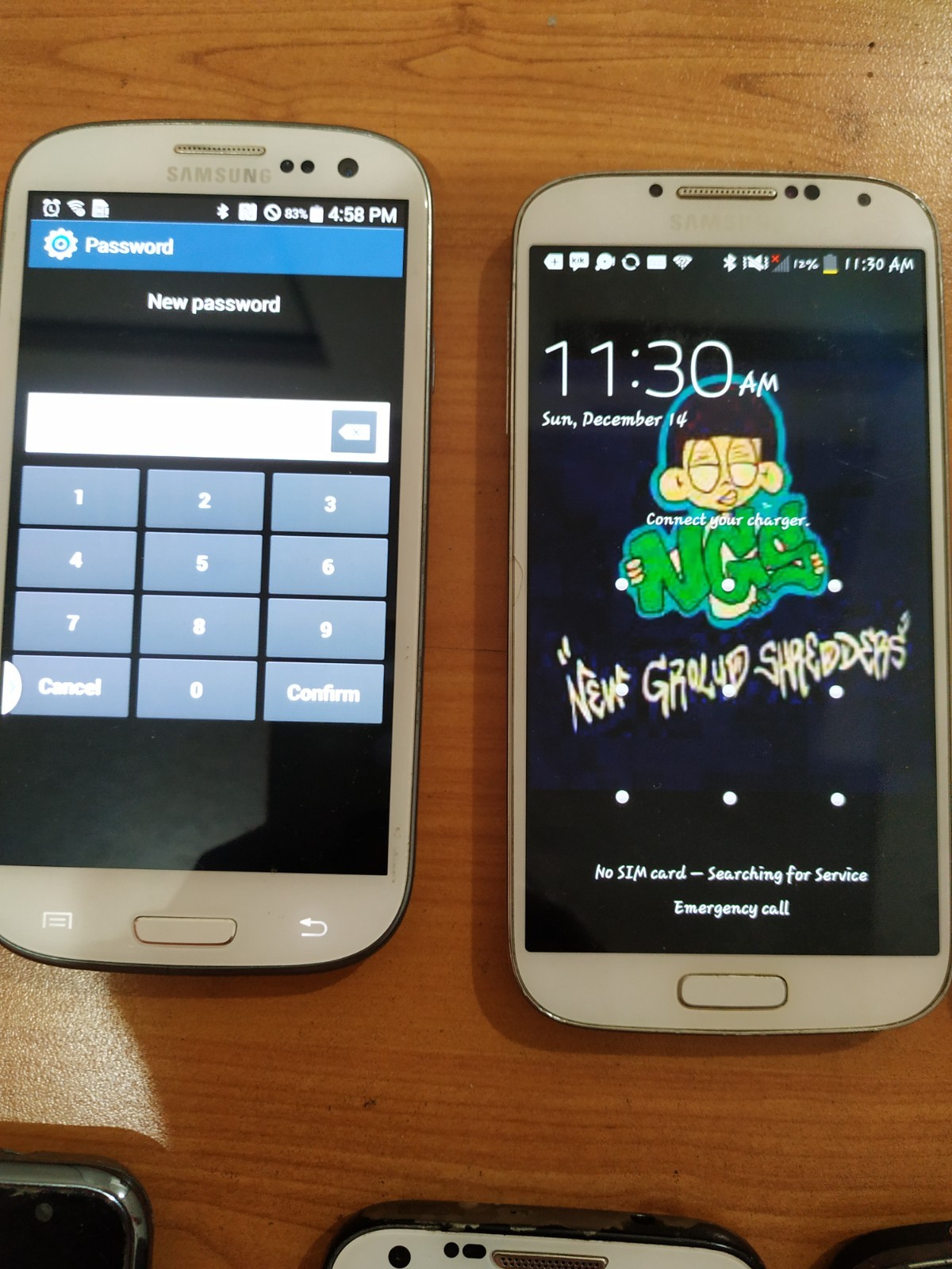 Lot of 14 Mixed model Samsung Galaxy S4 (3pc) and S3 (3pc) and other for parts