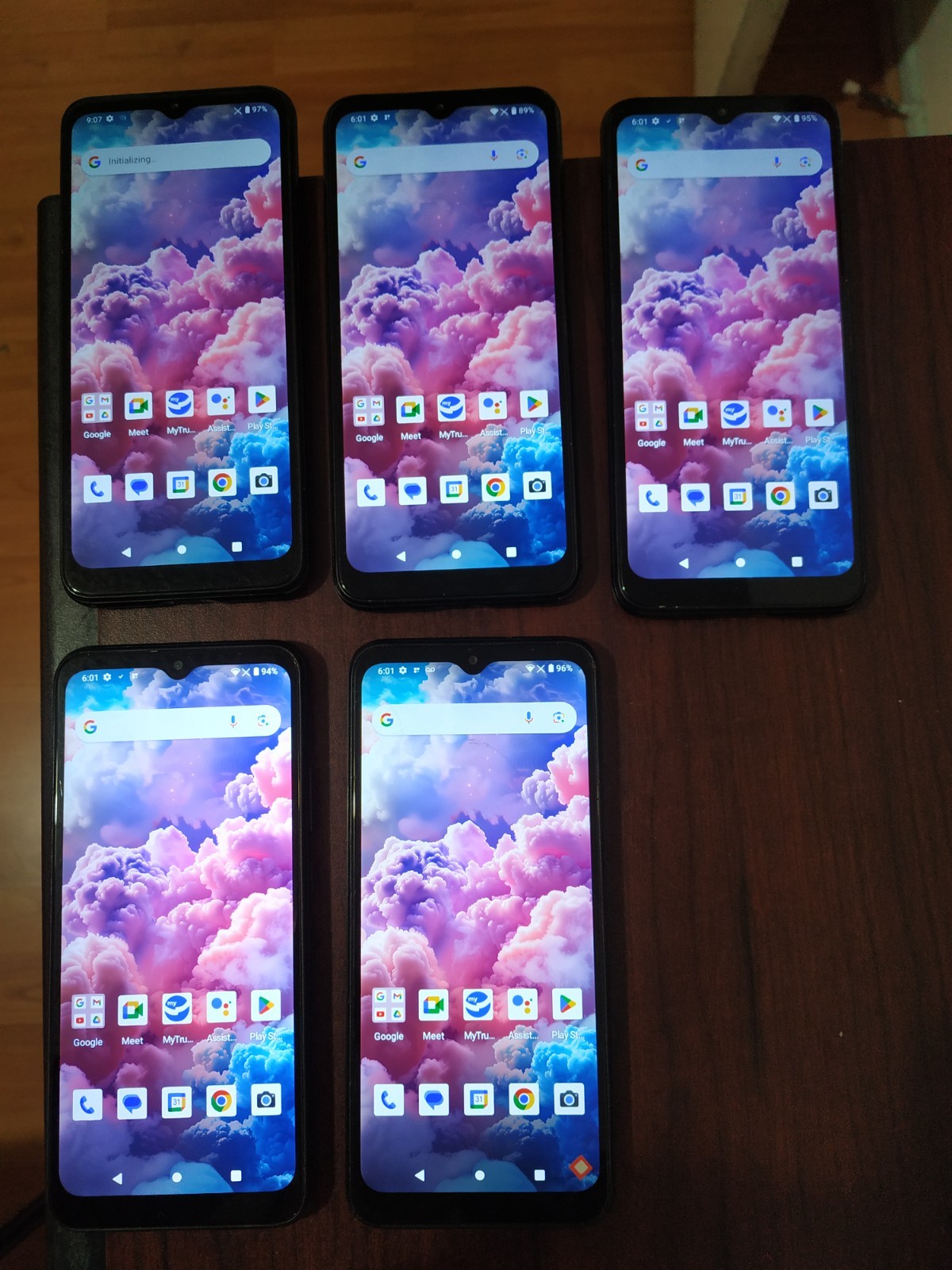 Lot of 5 Cloud Mobile Stratus C8 32GB Smartphone Black