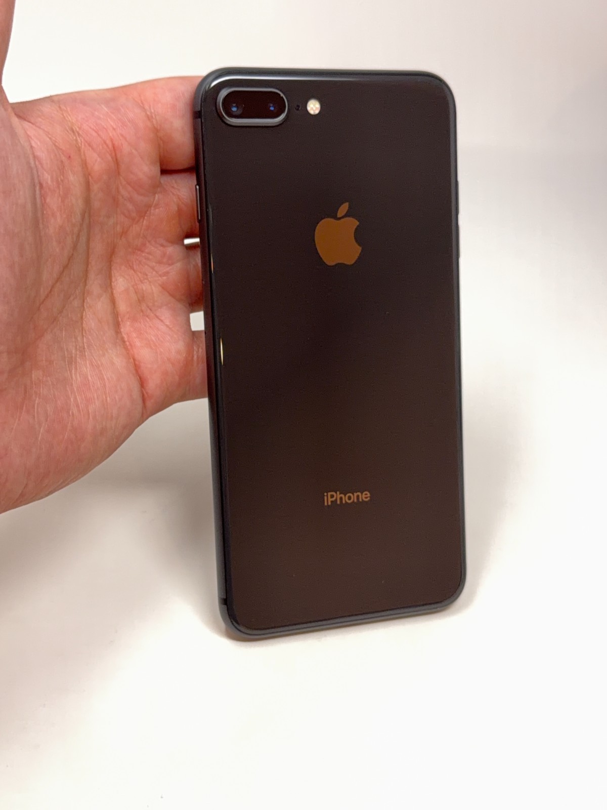 Apple iPhone 8 Plus (A1897) – 64GB Factory Unlocked Space Gray – Good Condition