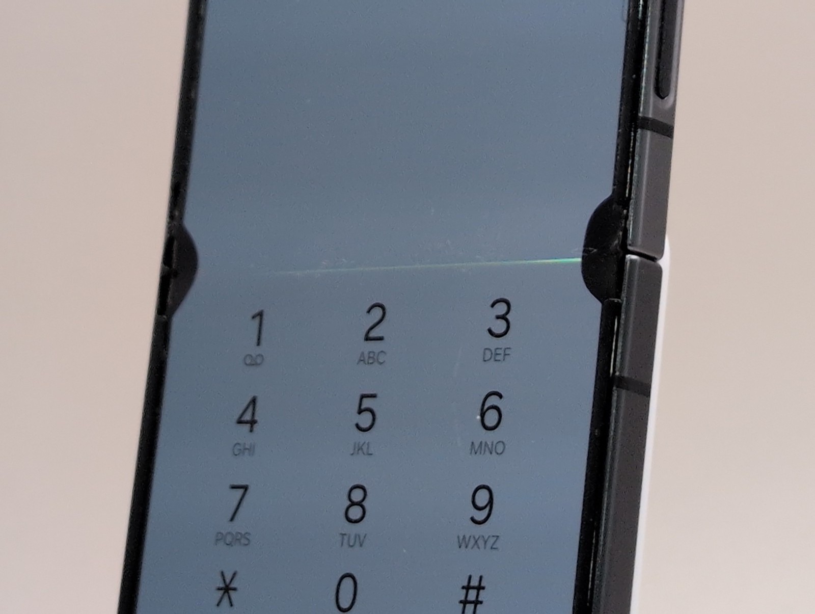 Samsung Galaxy Z Flip5 SM-F731U 256GB Graphite T-Mobile Unlocked W087200
