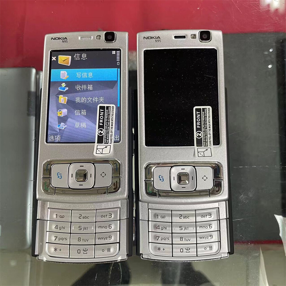 Nokia N95 2.6in 5MP Wifi MP4 playback JAVA GPS 3G capabilities unlocked phone