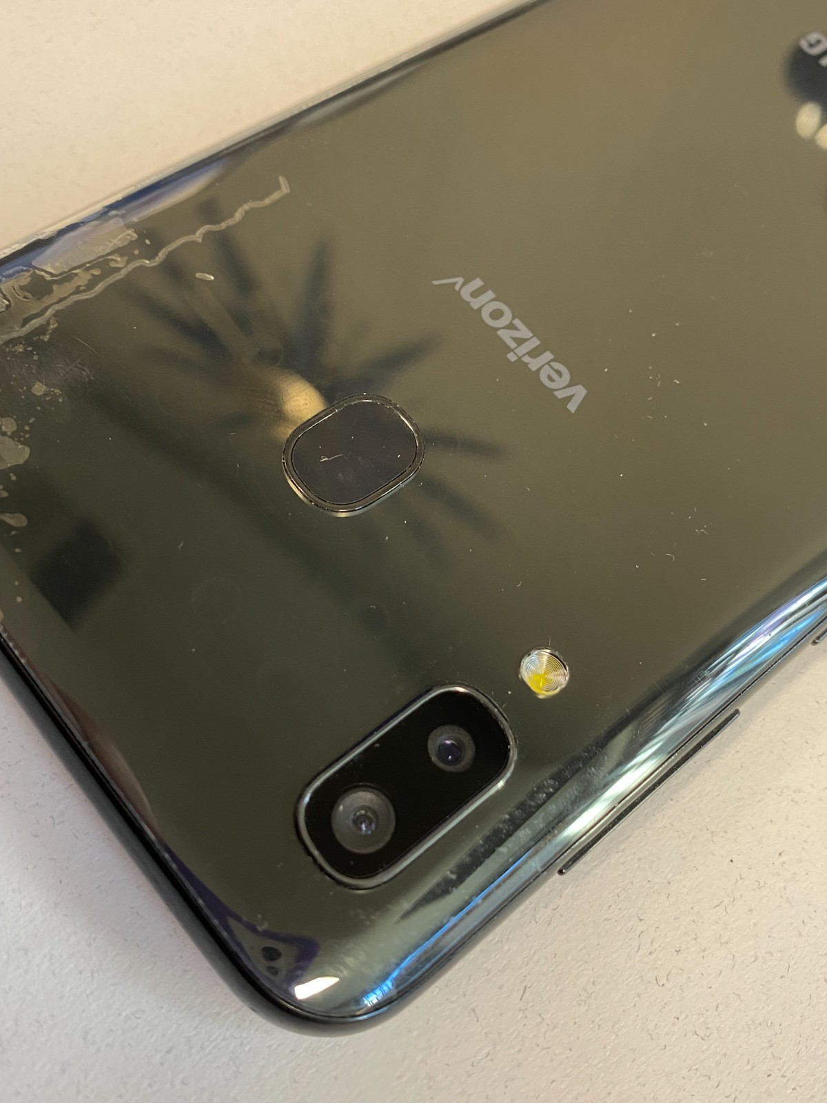 Samsung Galaxy A20 32GB SM-A205U Verizon Black – Back Panel Damage PARTS