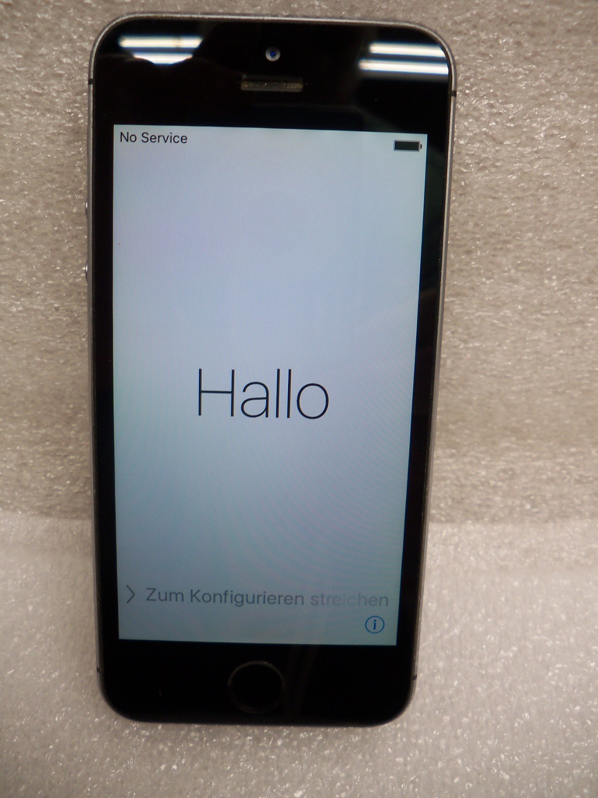 Apple iPhone 5S Model A1533 Smartphone #26 5/1
