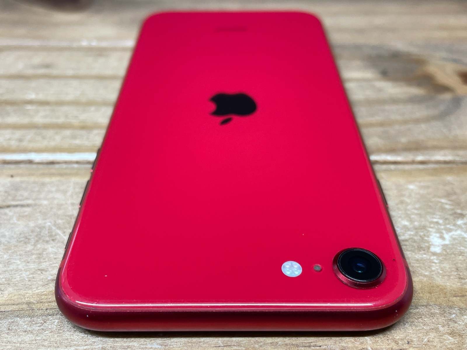 Apple iPhone SE 2nd Gen – RED – 256 GB (Unlocked) A2275 – Works – Bad Screen