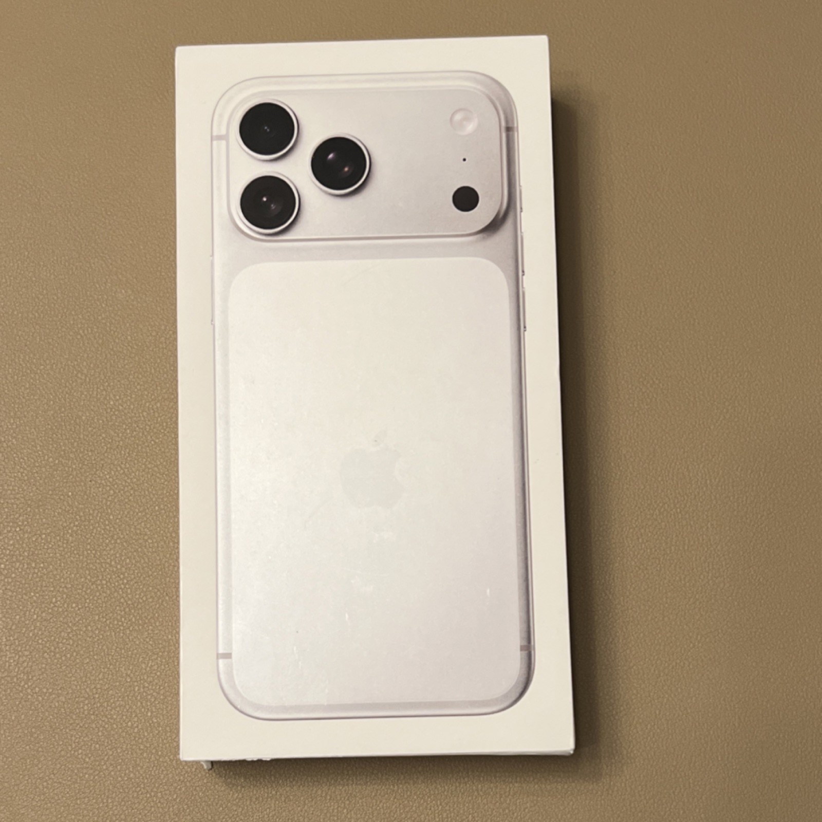 Apple iPhone White Face Recognition Wi-Fi Bluetooth NFC Smartphone iOS