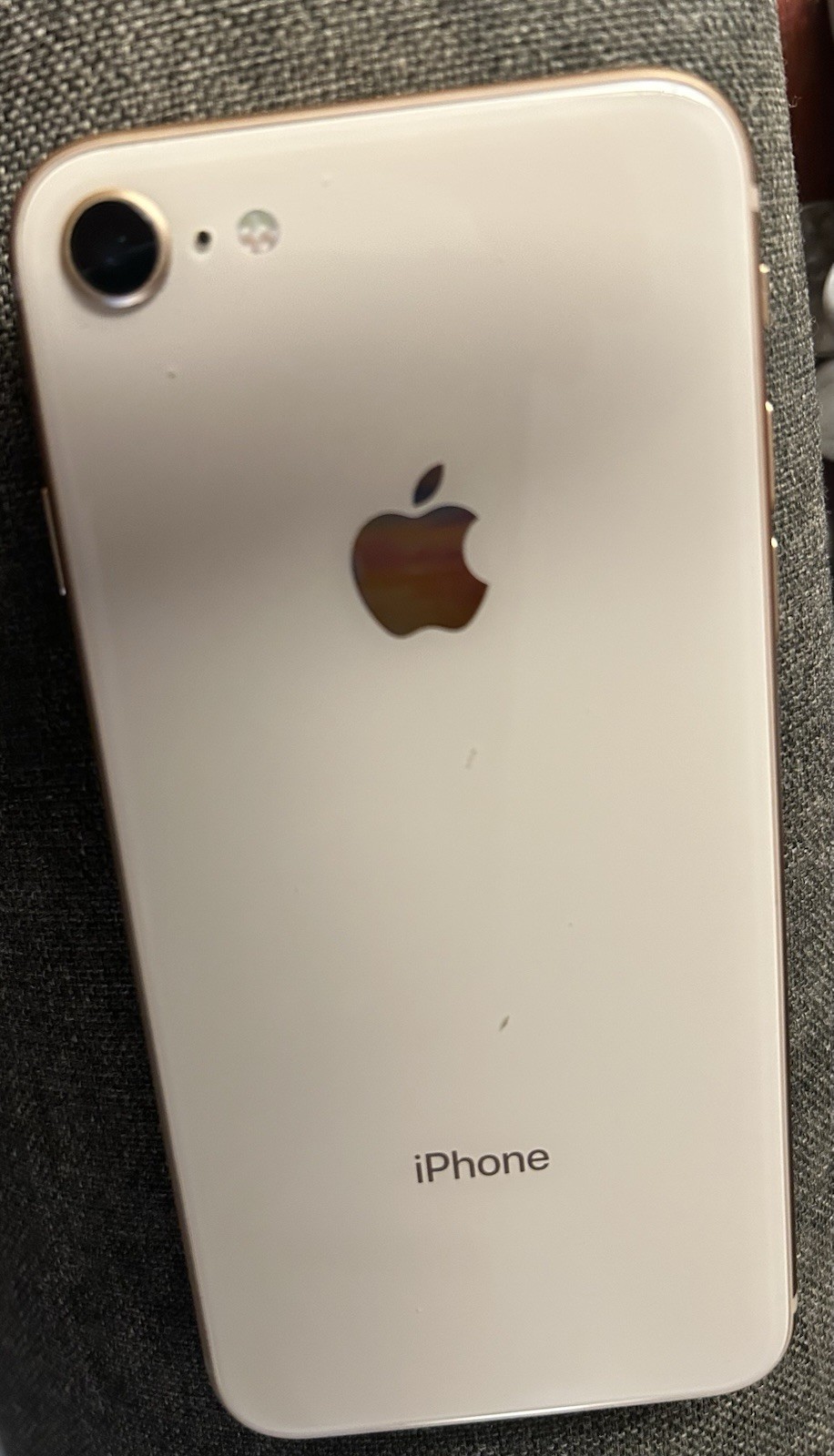iPhone 8 rose gold