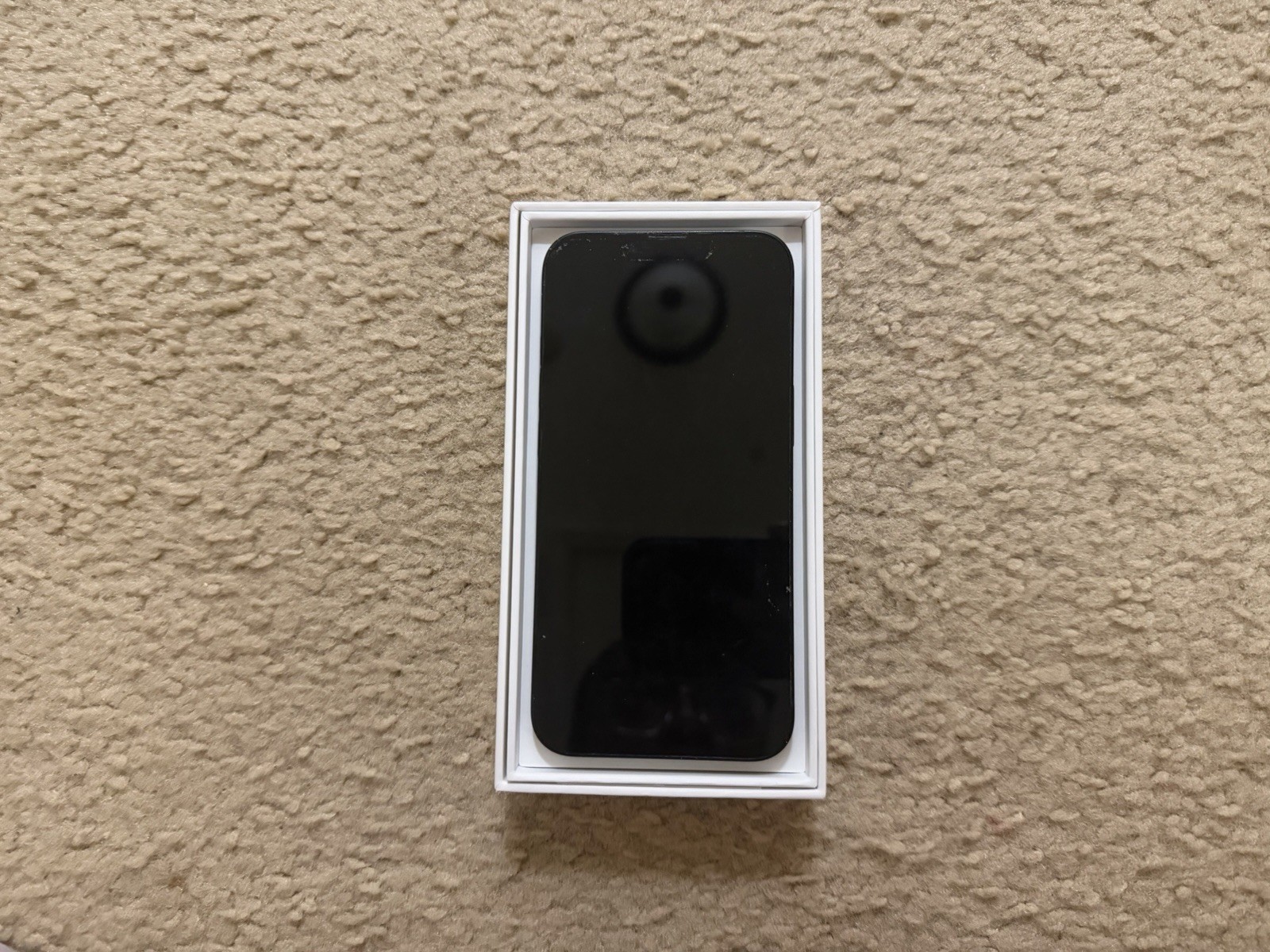 Apple iPhone 13 Black Smartphone Bluetooth Wi-Fi NFC GPS CDMA GSM LTE UMTS