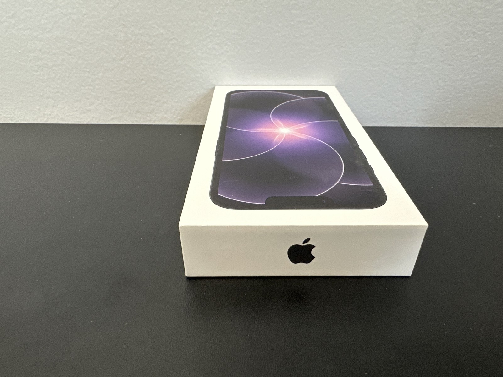 New *Sealed* Apple iPhone 17e 256GB Black Unlocked Worldwide Apple Warranty