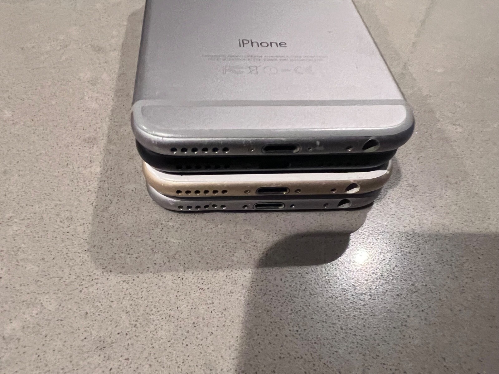 As-is Lot of Apple iPhone 7 A1778 + A1549 A1586 iPhone 6